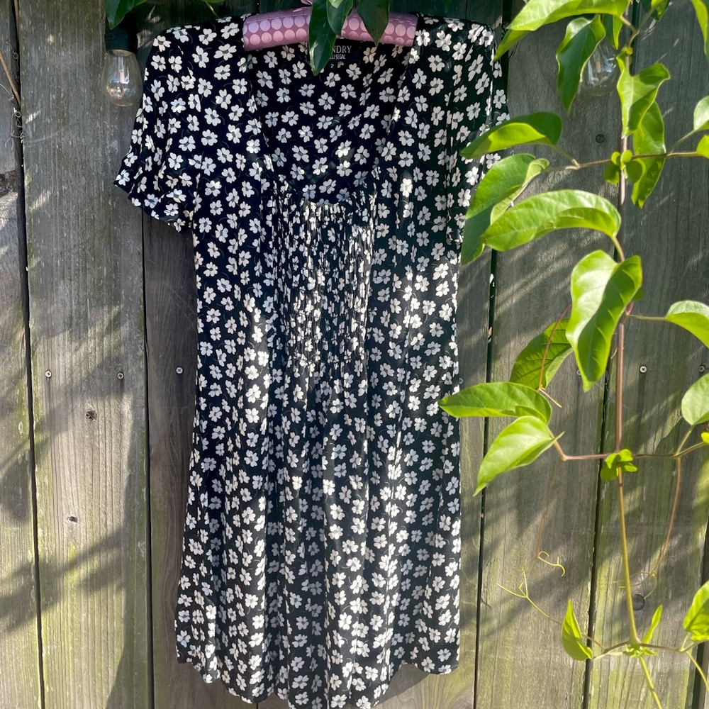 Laundry by Shelli Segal black and white floral print short summer dress